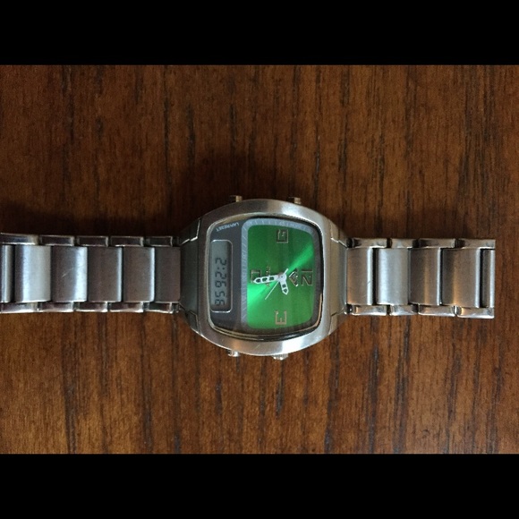 Quicksilver Roxy digital analog watch - Picture 2 of 7